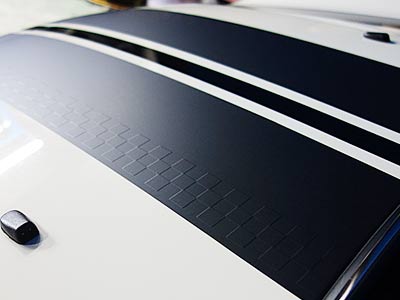 センターエンボス